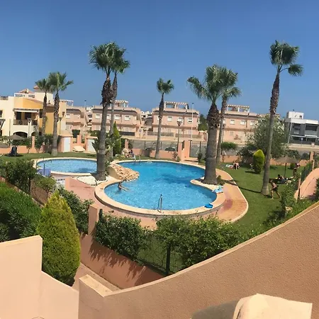 Punta Marina 1135, Luxury 2 Bed, 2 Bath Appt Wifi,air Con,overlooking Pool Apartment *